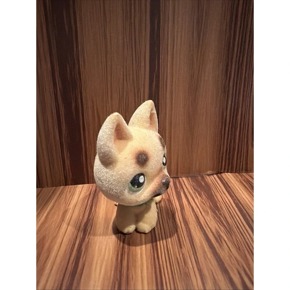 Littlest Pet Shop LPS #443 Flocked Fuzzy German Shepherd Dog Green Eyes Hasbro